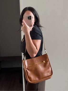 Kattee Pebble Leather Purse Cognac